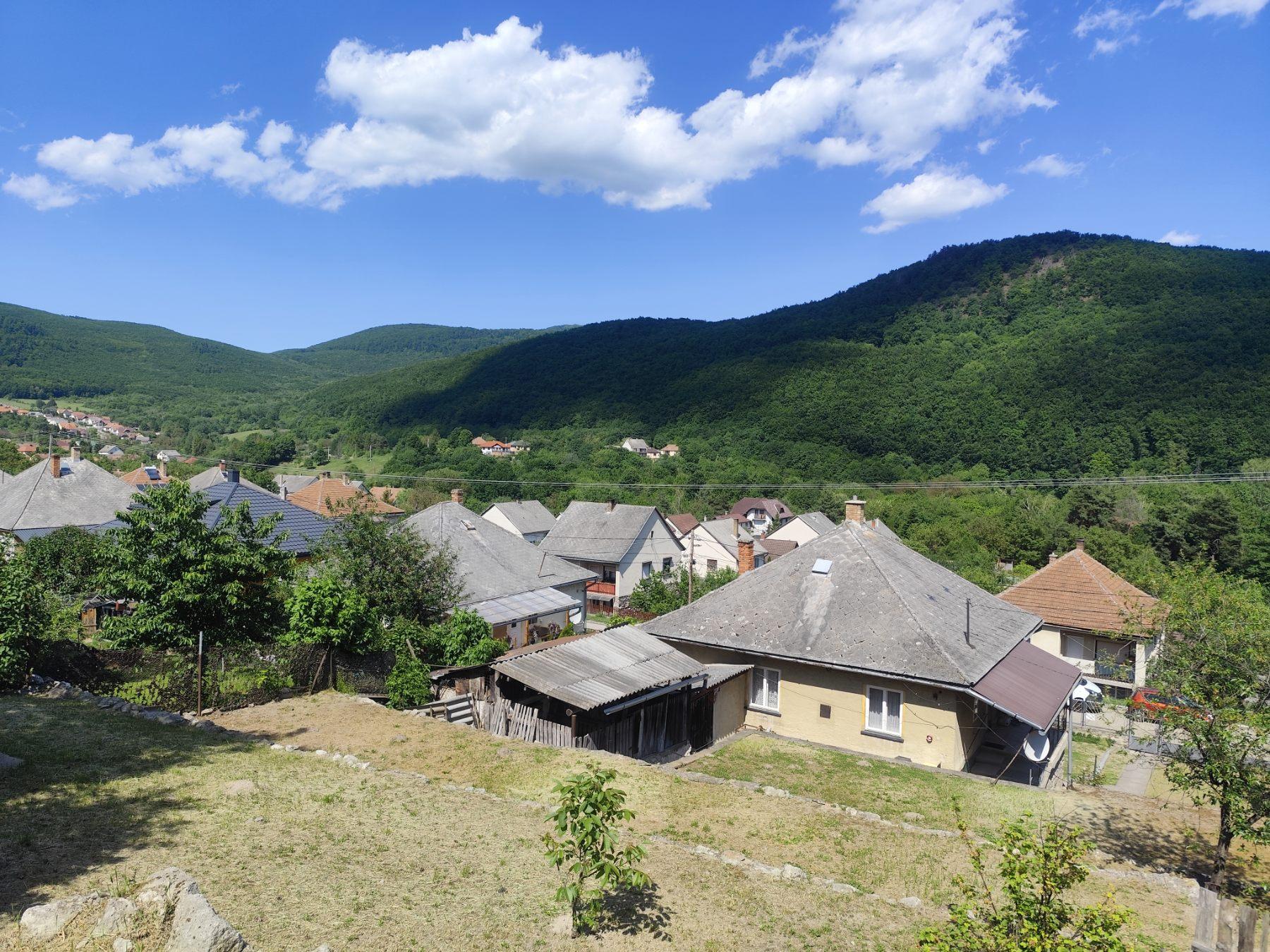 Váš domov s výhľadom a vôňou lesa – Hollóháza, len 25 km od Košíc