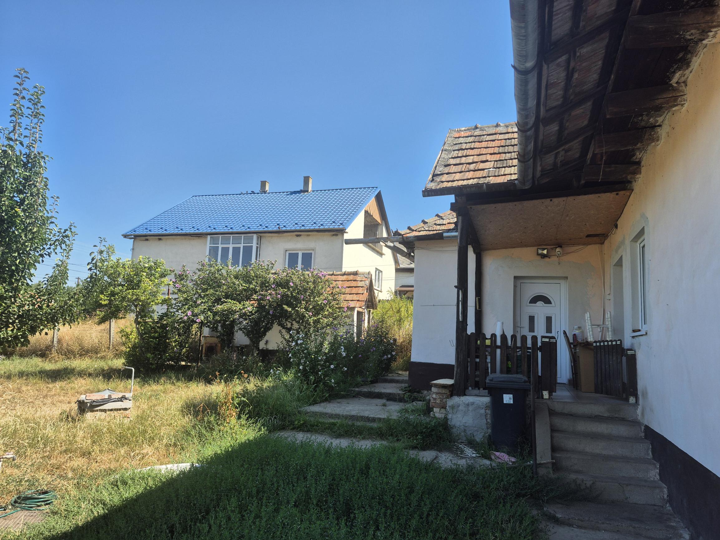 🌿 Malý dom, veľký pokoj. Vaša chalupa kúsok za hranicou.