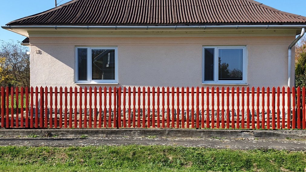 REZERVOVANÝ -Zrekonštruovaný dom v perfektnej ulici  v Hidasnémeti