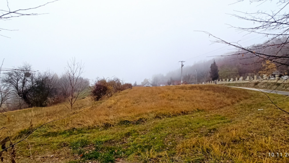 Stavebný pozemok 4080 m2 v Hollóháza, 2 km za hranicou