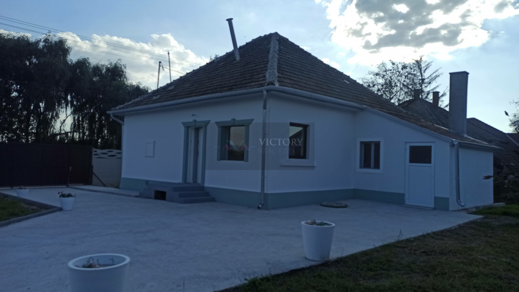 MODERNÝ 3-izbový dom PO REKONŠTRUKCII v MÉRA