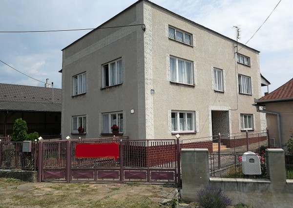 Poschodový dom pre veľkú rodinu, dokonalý pokoj NA TOKAJI v obci Bara