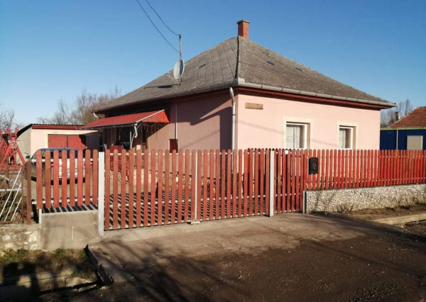 IDEÁLNY REKREAČNÝ DOM PRE RYBÁROV V PERE