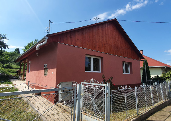 DOM BEZ INVESTÍCIÍ V GARADNA, PO DIAĽNICI 20 MINÚT